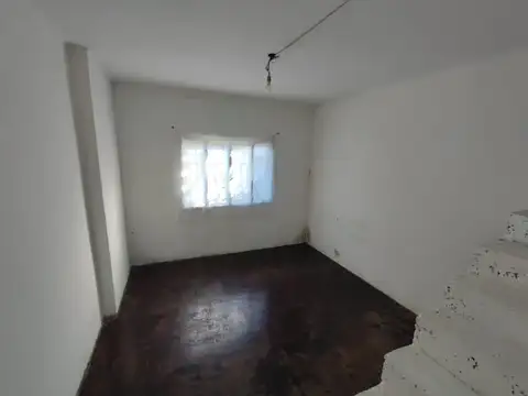 Depto Tipo Casa en Alquiler 66 años