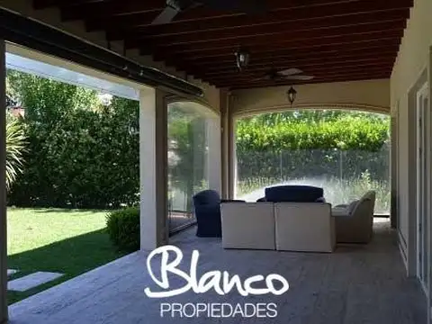 Casa en Venta de 5 dormitorios