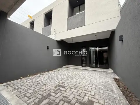 Casa tipo Duplex 4 ambientes Villa Ballester
