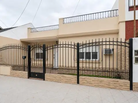 PH 3 ambientes -Apto Credito Hipotecario-reciclado Ramos Mejia Barrio Don Bosco