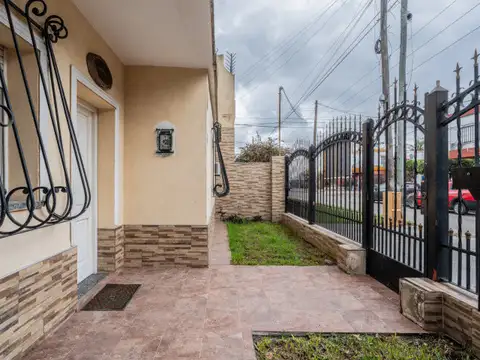 Depto Tipo Casa 3 ambientes con 1 baño