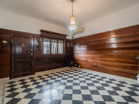 Virrey Cisneros 1086 , Piso 0