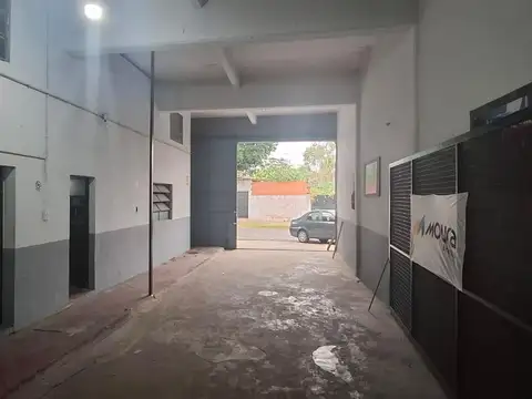 Galpon en Venta 48  mts Frente
