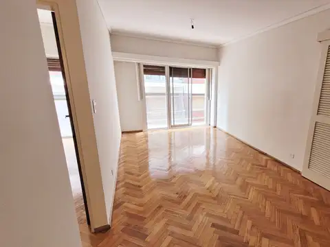 El Maestro 100, Piso 7