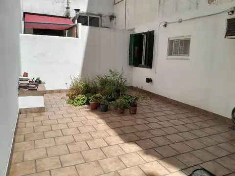 Av. Entre Ríos 1600