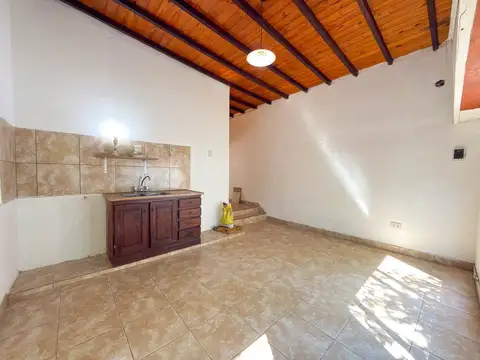 VENTA CASA 2 DEPATAMENTOS EN  VILLA ITALIA TANDIL