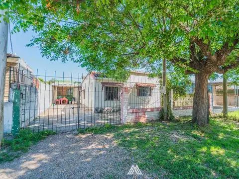 VENTA CASA 2 DORM LAS PIEDRAS 680 M2