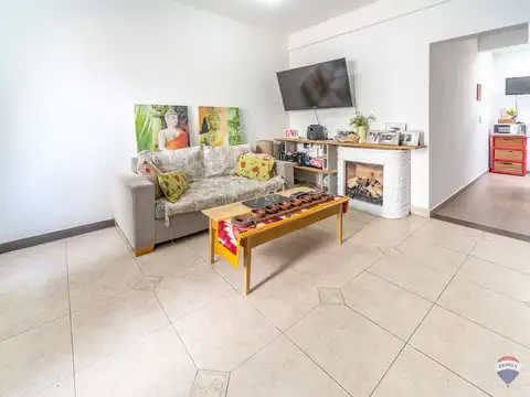 VENTA PH EN OLIVOS 4 AMB. PATIO CON PARRILLA