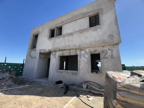 Venta de casa en puertos de escobar barrio Nativas