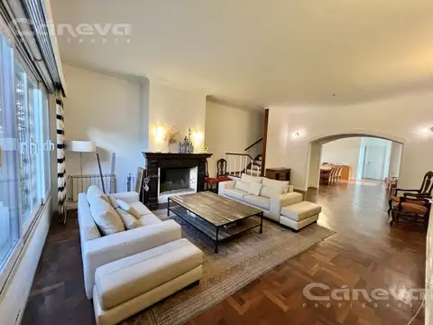 Espectacular Casa en Martínez | 4 Dorm (2 en Suite), Playroom con Cine, Gimnasio y Jardín con pileta