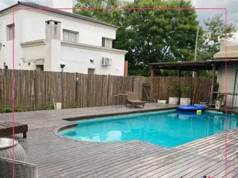 Casa en venta en Country Las Lajas