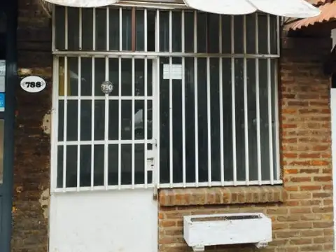 Local en Venta en Haedo, USD 25.000