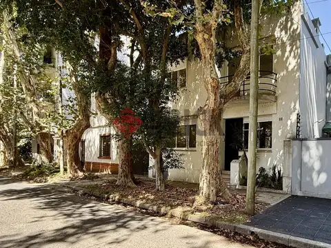 Casa en Olivos. Inmejorable ubicación