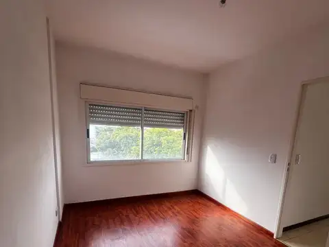 Departamento en Alquiler en General San Martin, $ 650.000