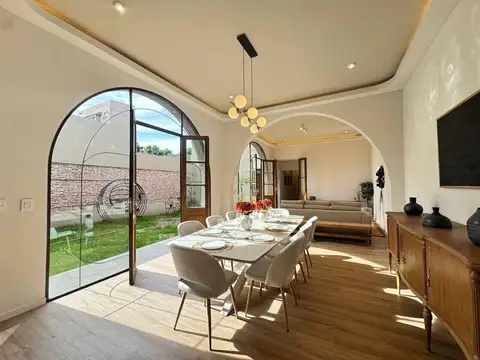 Casa en Venta en Nuestra Señora De Lourdes, USD 390.000