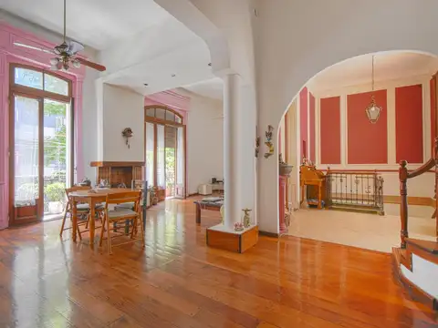 Venta PH en Balvanera 5 ambientes con patio y terraza independiente