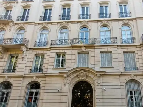 Departamento en Plaza San Martin - Palacio Saint - venta / alquiler  UNICO -