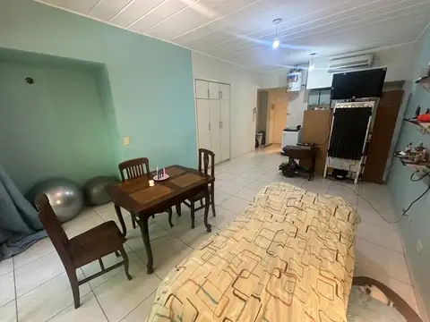 Depto Tipo Casa en Venta en Almagro, USD 65.000