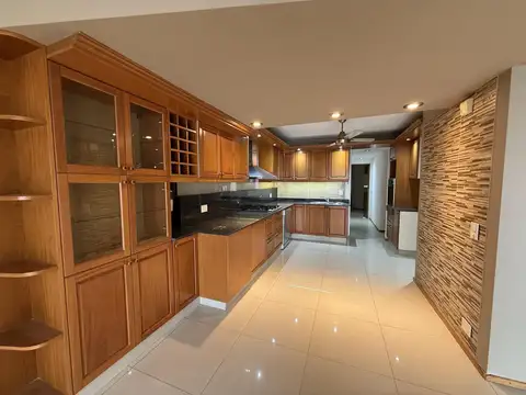 Departamento en Alquiler de 7 ambientes