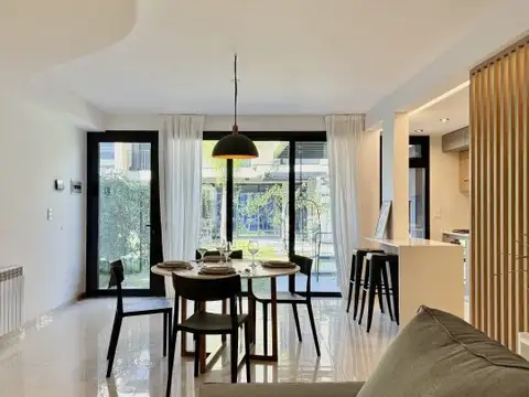 Depto Tipo Casa 5 ambientes con 2 baños