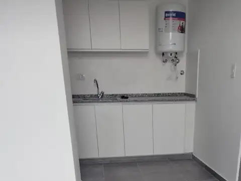 Departamento en Alquiler en Villa Mercedes, $ 350.000