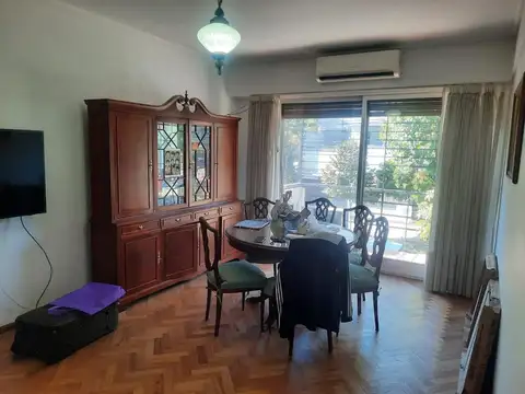 Navarro 3600, Piso 1