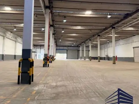 5200m2 EN ALQUILER - GOOD PARK PODESTÁ