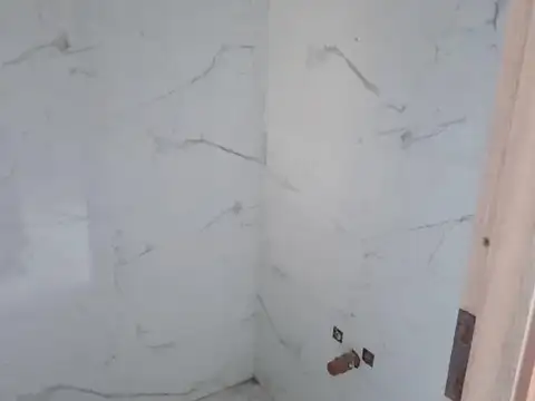 DEPARTAMENTO UN AMBIENTE A LA VENTA, A ESTRENAR. COCHERA