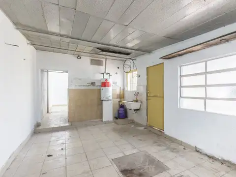 VENTA DE CASA 3 AMBIENTES C/MONOAMBIENTE Y COCHERA CUBIERTA EN SAN ANDRÉS, SAN MARTÍN