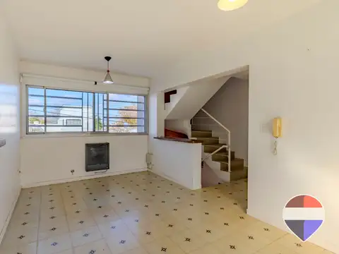 DEPARTAMENTO EN VENTA, 2 DORMITORIOS, CON COCHERA