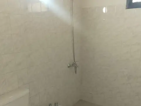 Departamento 5 ambientes con 1 baño