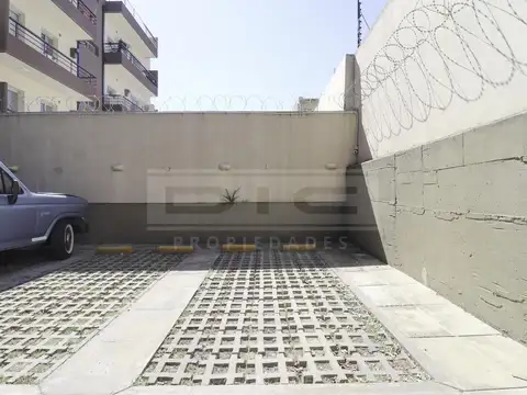 Cochera descubierta en venta San Fernando