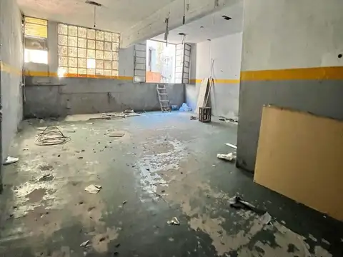 Local - Alquiler - Argentina, Capital Federal - Laguna 900