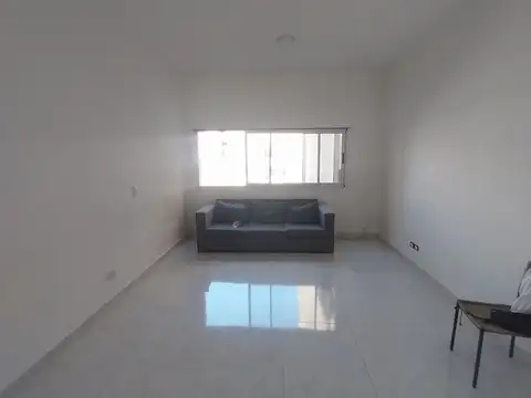 Montevideo 500, Piso 4