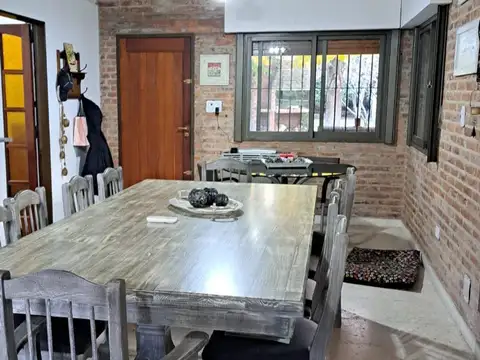 Casa 3 ambientes con 3 baños