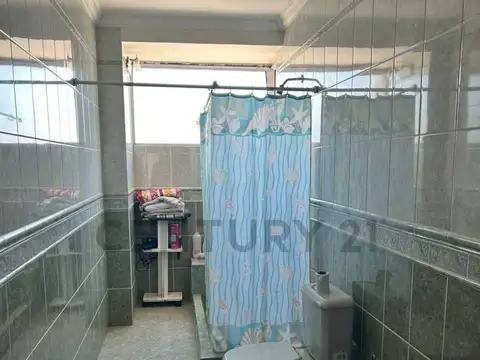 Venta de casa de 3 dormitorios con cochera en Santo Tome, Santa Fe.