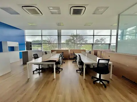 Oficina 3 ambientes con 2 baños