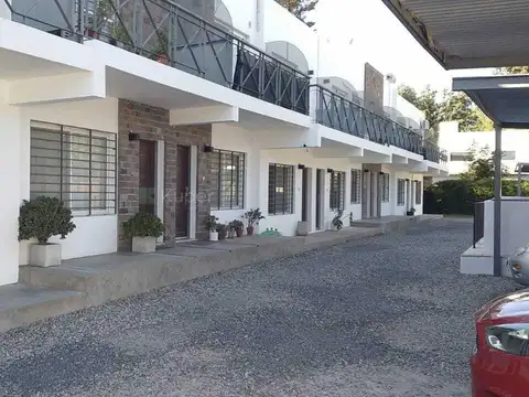 Departamento a la venta de tres ambientes en Xolares. Pilar