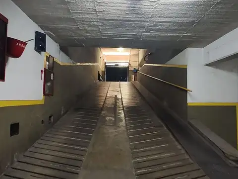VENTA COCHERA PRIVADA - BELGRANO R