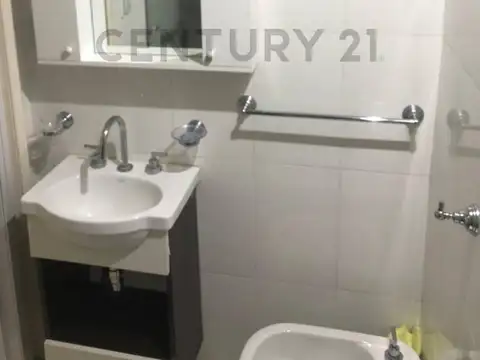 Departamento en Venta en Plaza Colon, USD 43.000