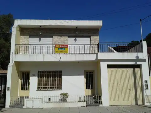 2 CASAS 70M2 C/U CON GALPON 100M2 VILLA BOSCH