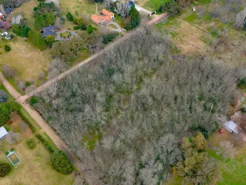 Lote. Calle 646 esquina 20.