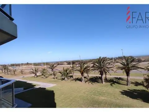 Apartamento frente al mar en playa brava