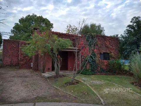 Casa en venta  en Barrio Privado San Lucas -Maroto Propiedades