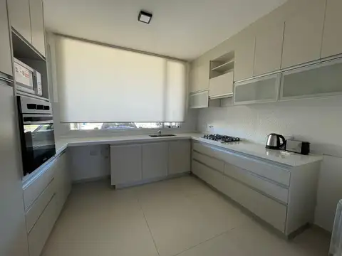 ALQUILO DUPLEX AMOBLADO DE CATEGORIA 2 DORM, DOCTA