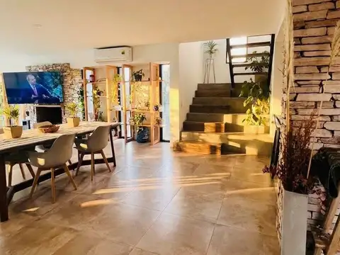 Casa en Alquiler en El Canton - Norte, USD 2.400