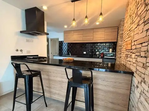 Casa 4 ambientes con 4 baños