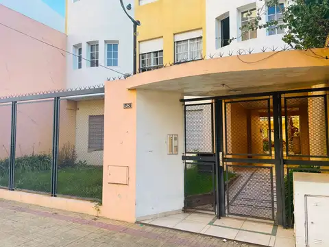 Depto Tipo Casa en Alquiler 20 años