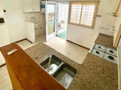 Depto Tipo Casa 4 ambientes con 2 baños