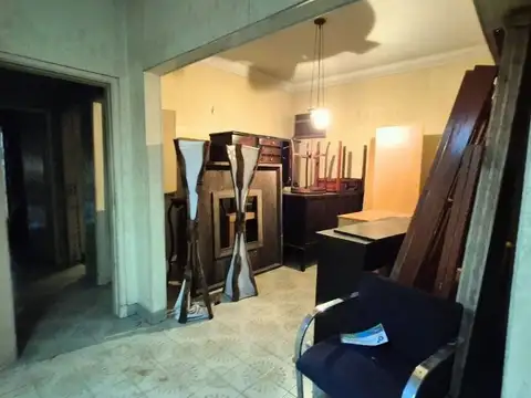 Casa en Venta en Barrio Parque, USD 120.000